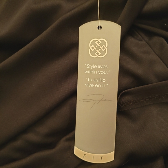 Daisy Fuentes Fit Top Black Cap Sleeve Activewear Tee Plus Size 3X NWT - Picture 9 of 10